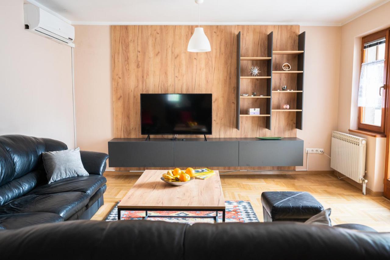 Duplex Apartment For Up To 12 People- Old Town 사라예보 외부 사진