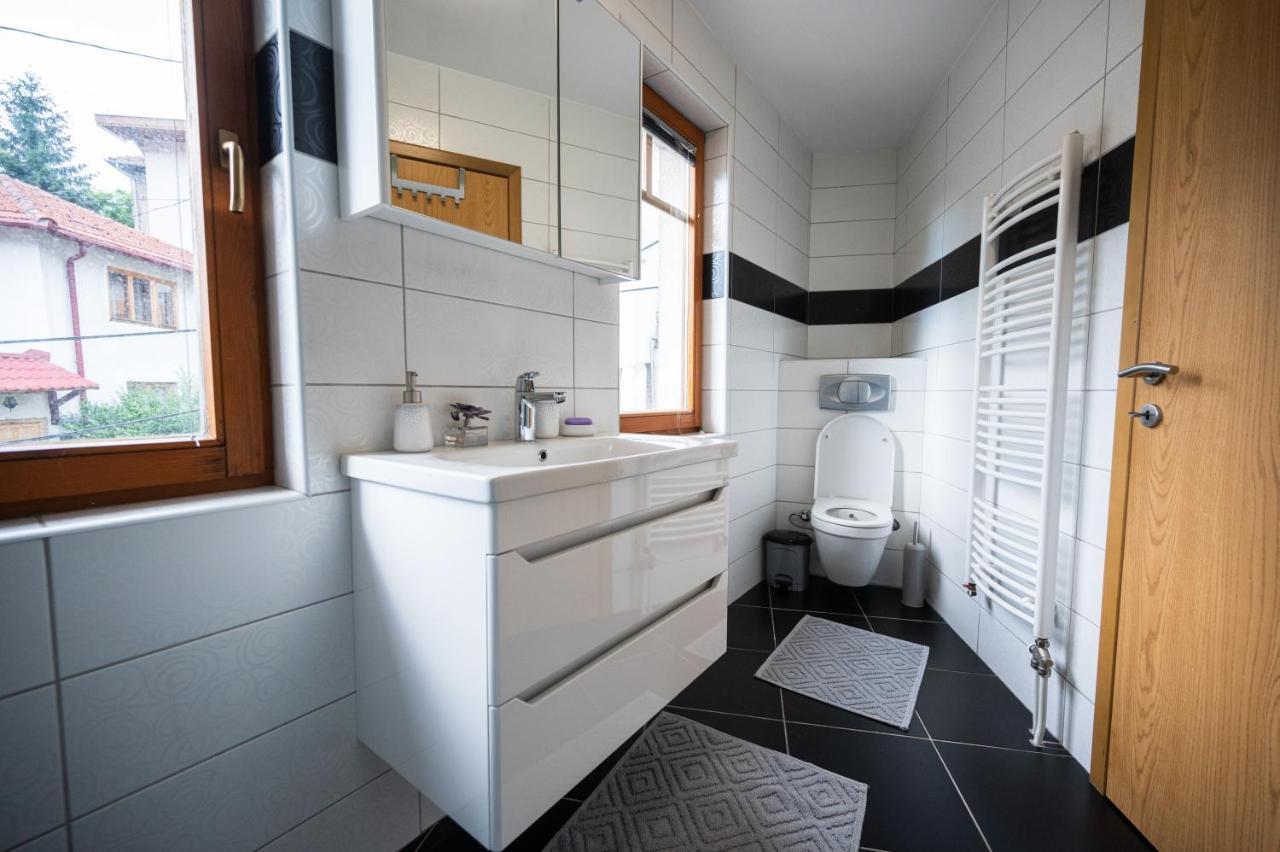 Duplex Apartment For Up To 12 People- Old Town 사라예보 외부 사진